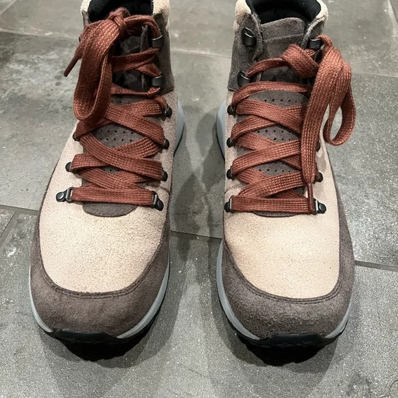 Merrell - Picture 2 of 10